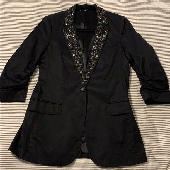 Blazer - Picture 8 of 8